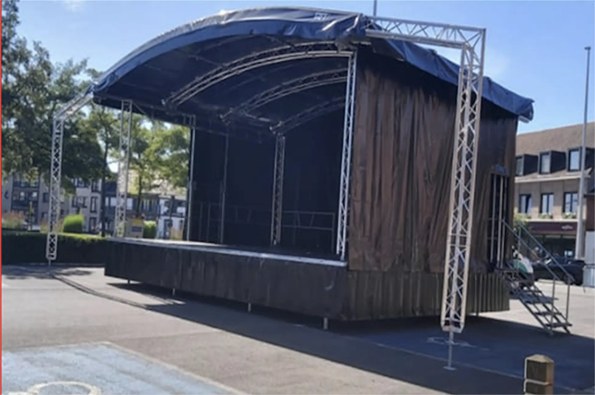 Scène mobile BIA Production - Vue latérale
